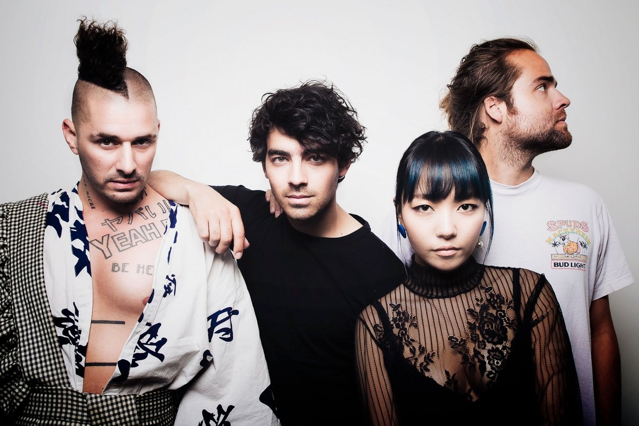 DNCE – Bakuartist